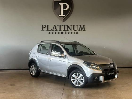 RENAULT SANDERO 1.6 STEPWAY 16V FLEX 4P AUTOMÁTICO